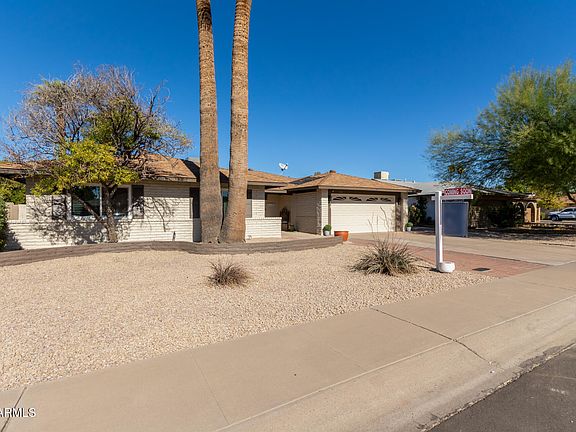 3rd image of 1612 E JULIE Drive