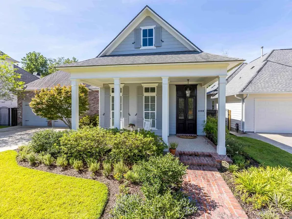 1922 Sugar Cane Ln, Baton Rouge, LA 70810