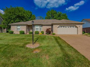 8625 Edinborough Rd, Evansville, IN 47725