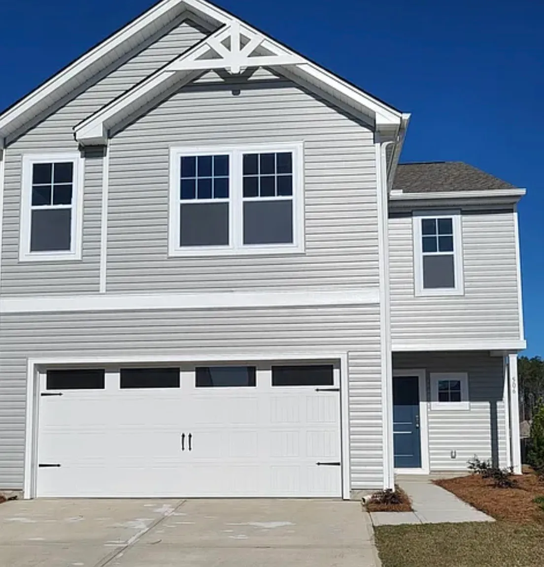 4 bed, 2.5 bath, 2237 sqft, $2,640 — Photo 1