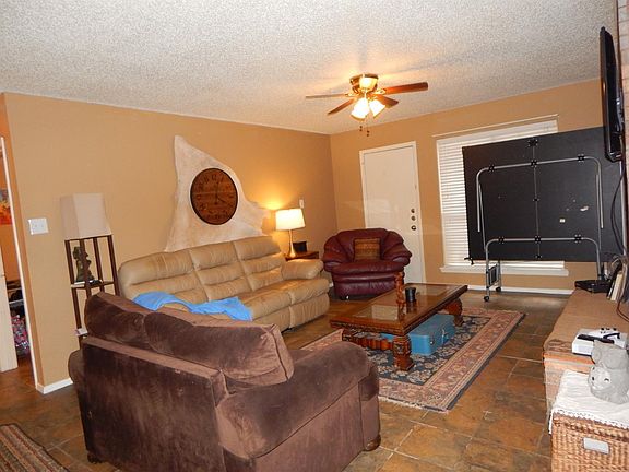 4th image of 8601 Memphis Dr #B31