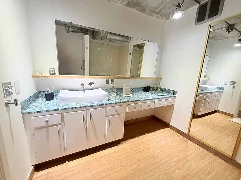 3503 Oaks Way #202 — Photo 18
