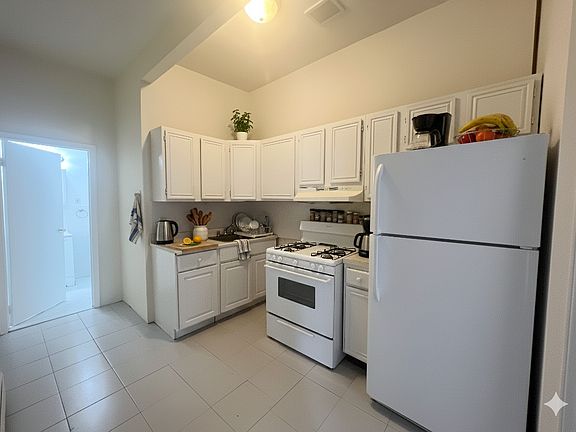 3rd image of 1488 1st Ave APT 3B