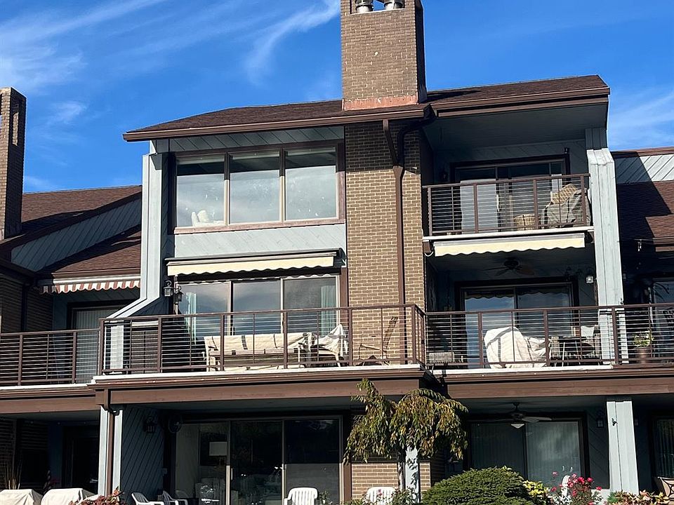1st image of 3252 N Marina View Dr
