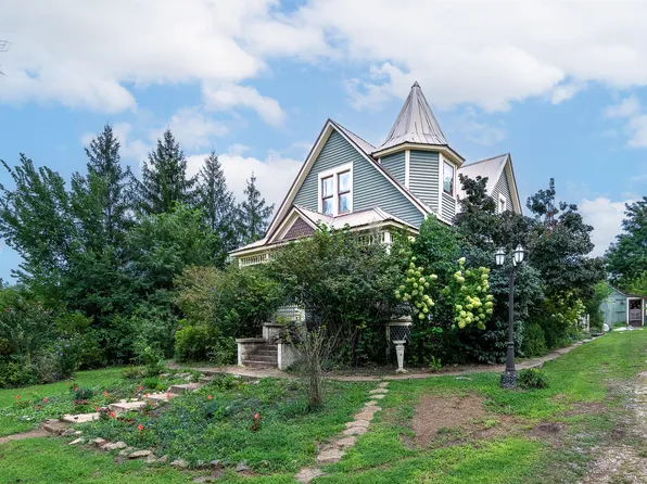 640 S Main St, Paris, MO 65275