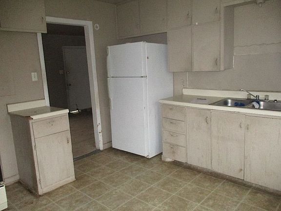 5th image of 2214 NW Pollard Ave