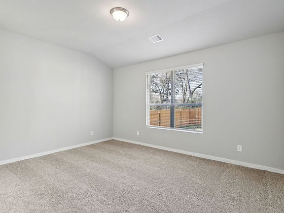 20-web-or-mls-Houston - Pine Lake Cove - 18079 Martin Pines Dr, Conroe, TX 77356 - 017.jpg