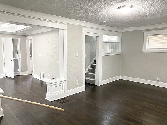 4th image of 3342 College Ave