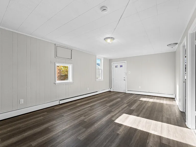 323 Philadelphia Ave #4 — Photo 10