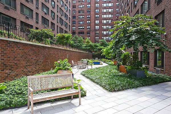 2nd image of 425 E 63rd St APT W12g