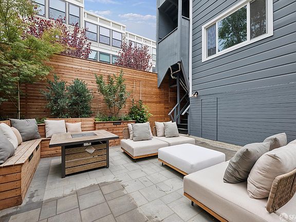 4th image of 2067 Ofarrell St