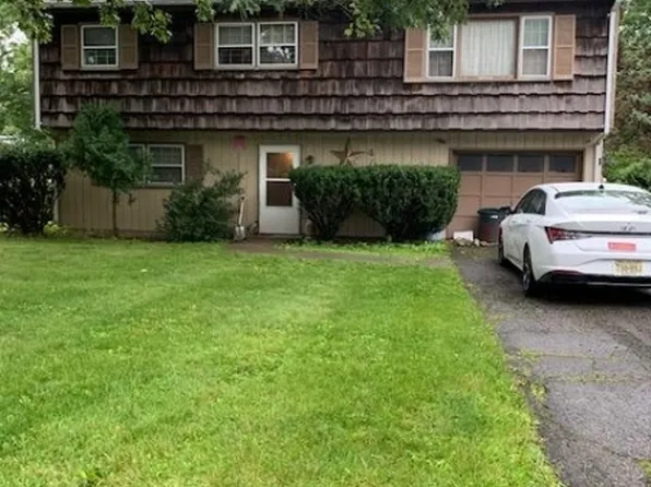 4 Ogden Way, Ogdensburg Boro, NJ 07439