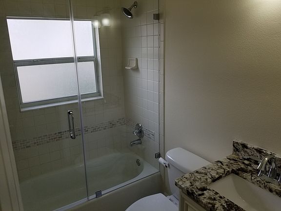 3rd image of 4903 Whiteway Dr