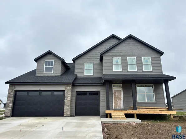 917 S Country Club Ave, Brandon, SD 57005