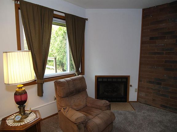 5th image of N163W19404 Cedar Run Dr