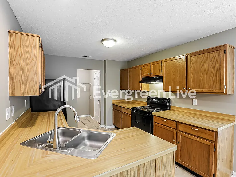 4948 Clarkson Dr — Photo 5