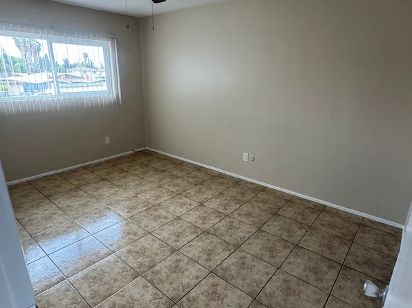 1407 S Gilbert St APT 24, Fullerton, CA 92833