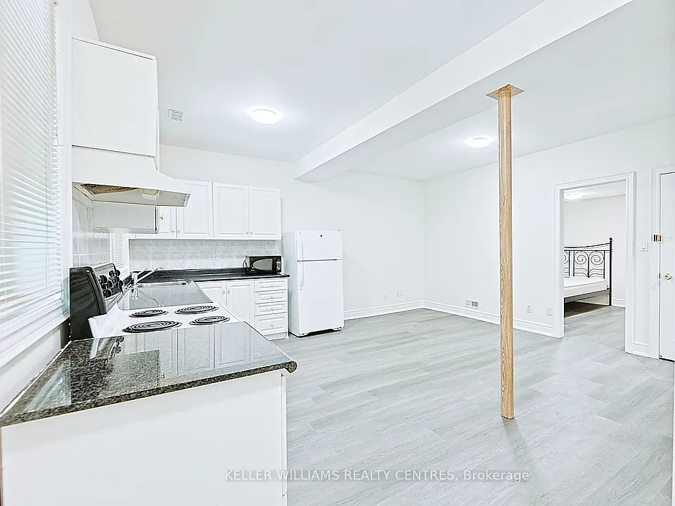 61 Fairchild Ave #BASEMENT