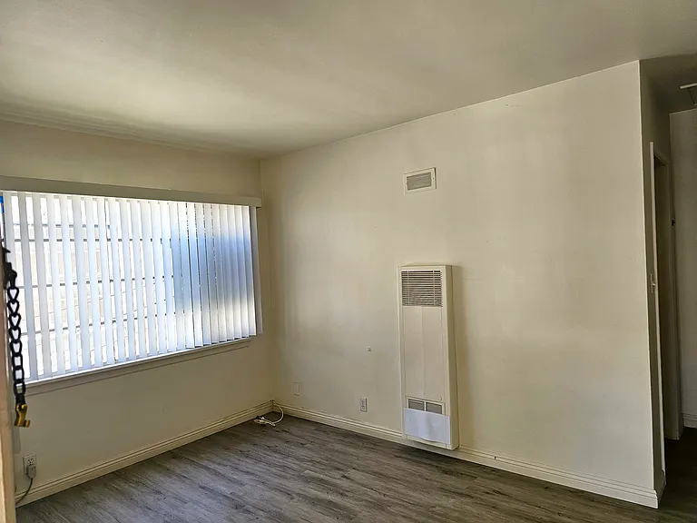52 N Parkwood Ave #2 — Photo 1