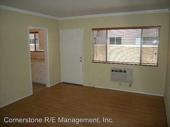 2nd image of 10921 Bloomfield St APT 02
