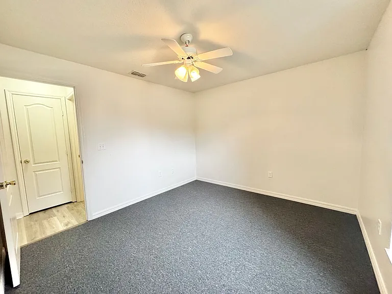3228 Courtney Dr — Photo 21