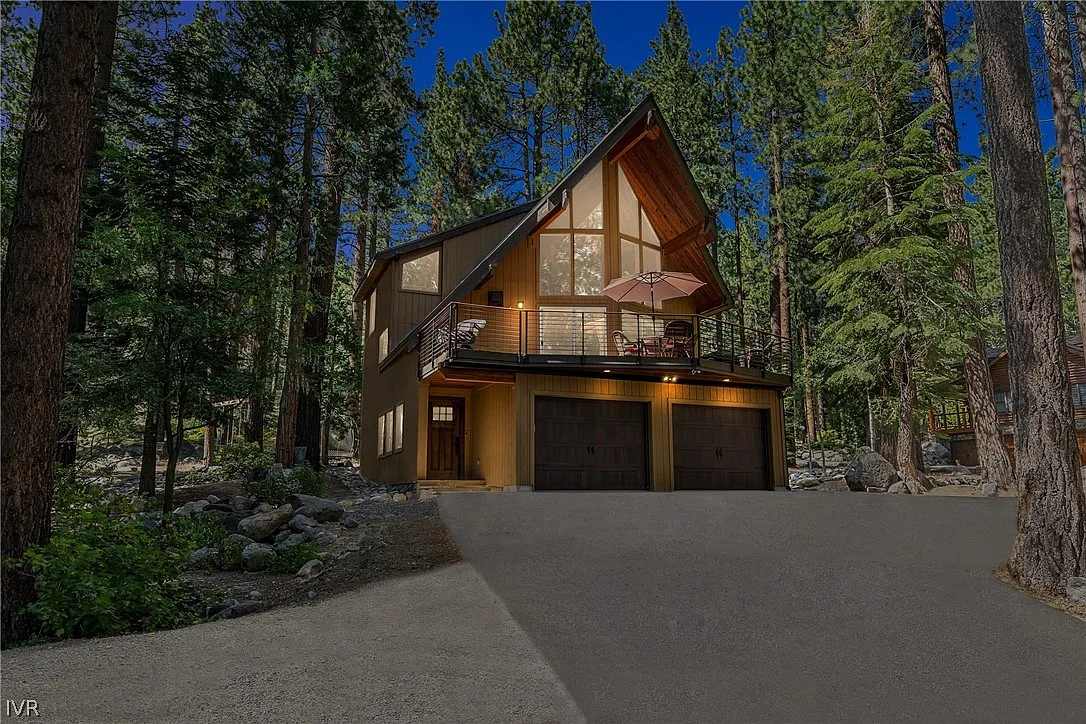 565 Lucille Dr photo 1