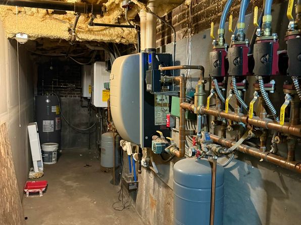 lewiston-maine-447296988 picture