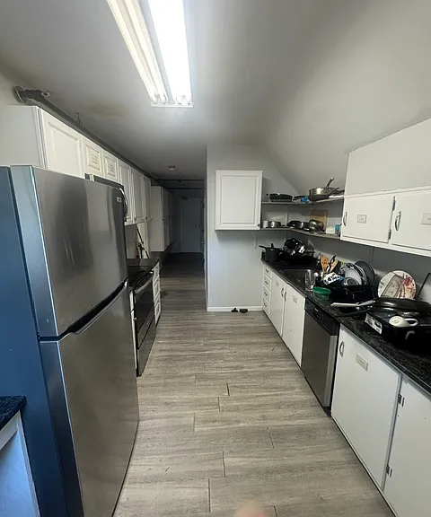 56-58 Cedar St #2 — Photo 15