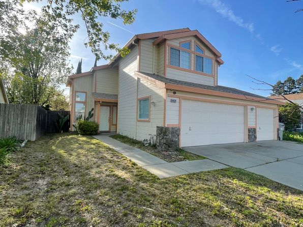 4939 Pine Nut Way