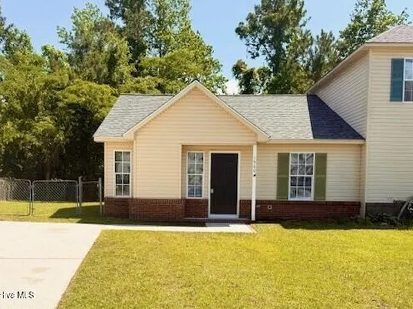 1980 W Brandymill Ln, Jacksonville, NC 28546