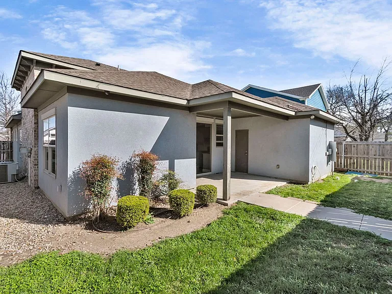 2806 Gordon Ave — Photo 29