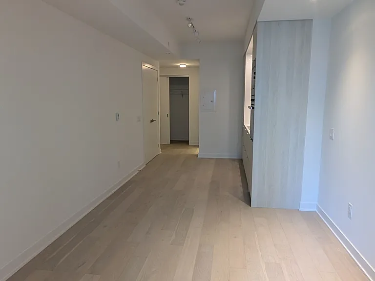 11 Yorkville Ave #1108 — Photo 12