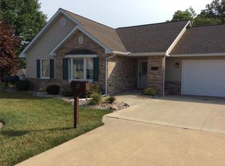 21 Meffert Ct, Highland, IL 62249