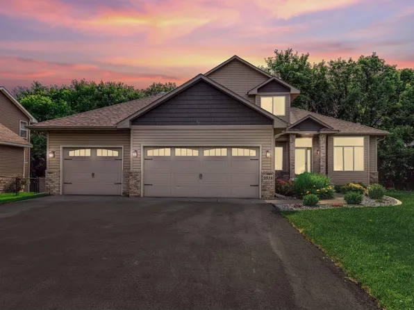 9918 Kiwi Ave N, Brooklyn Park, MN 55443