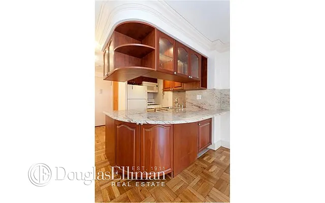 Rented by Douglas Elliman | media 3