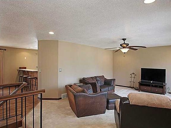 2nd image of 4705 Green Valley Dr SE