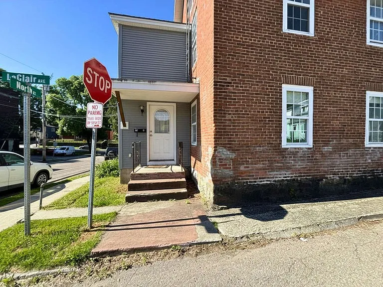12 North St #A — Photo 4