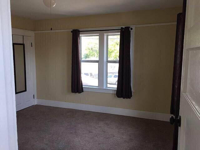 2nd image of 217 S Rowan Ave