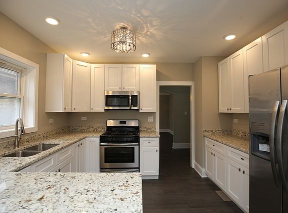 2nd image of 1015 S 24th Ave