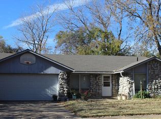 1200 N Juniper Pl, Broken Arrow, OK 74012