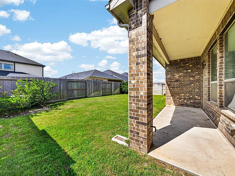 29627 Mahogany View Ln — Photo 47