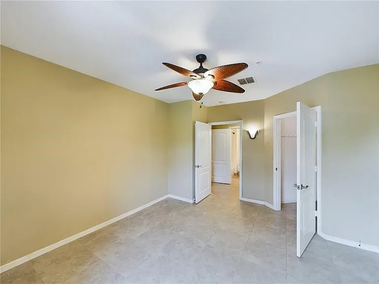 5020 Fairways Cir #J205 — Photo 15