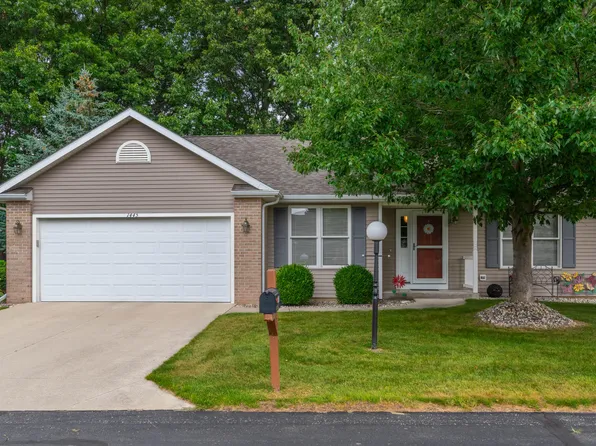 1445 Sarasota Trl, Portage, MI 49002