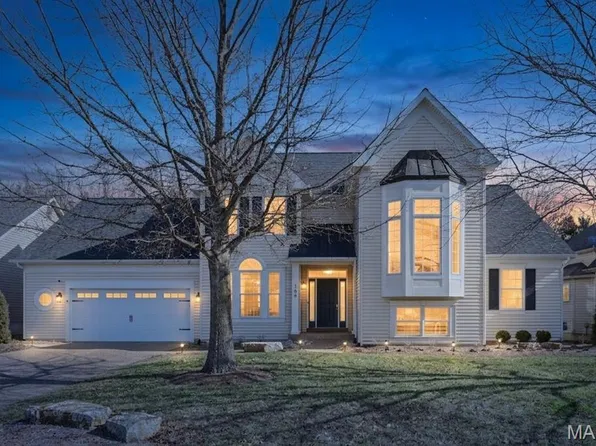 109 Sterling Crossing Dr, Dardenne Prairie, MO 63368