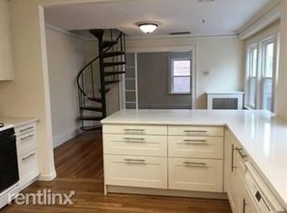 30 Harris St #1HAR, Brookline, MA 02446