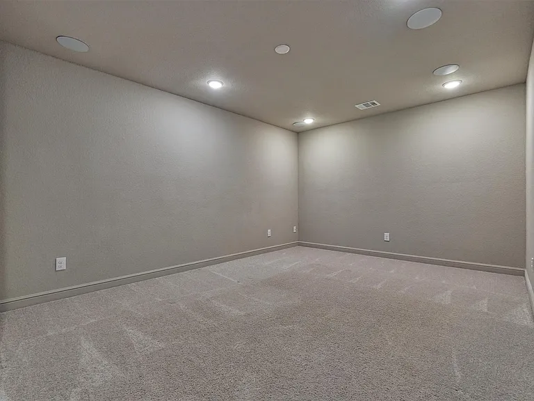 11 Shumard Oak Dr — Photo 26