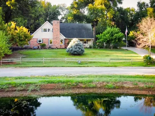 385 Moneytree Dr, Ponca City, OK 74604