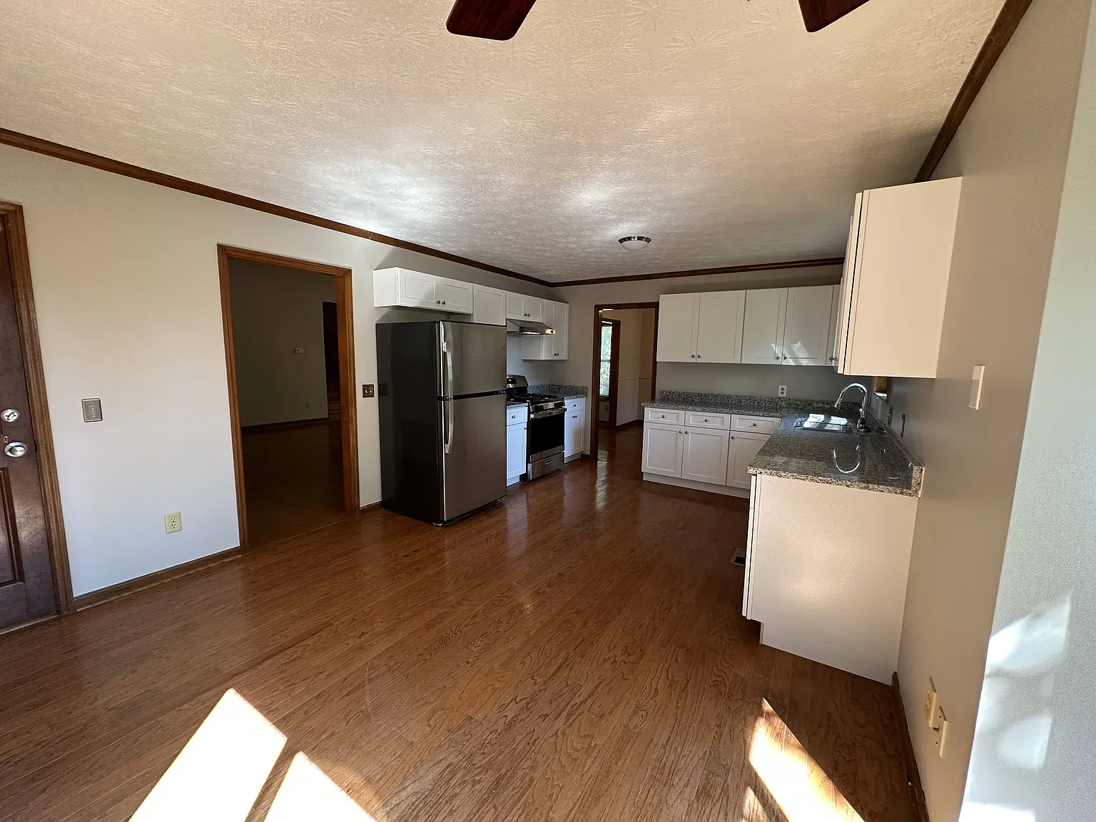 2175 Deep Woods Way — Photo 2