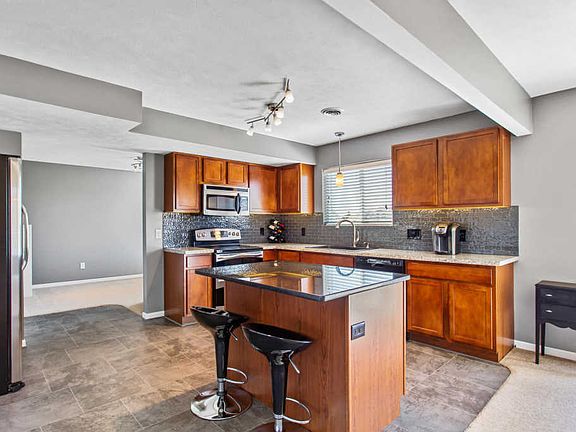 5th image of 7195 Cornerstone Dr SE