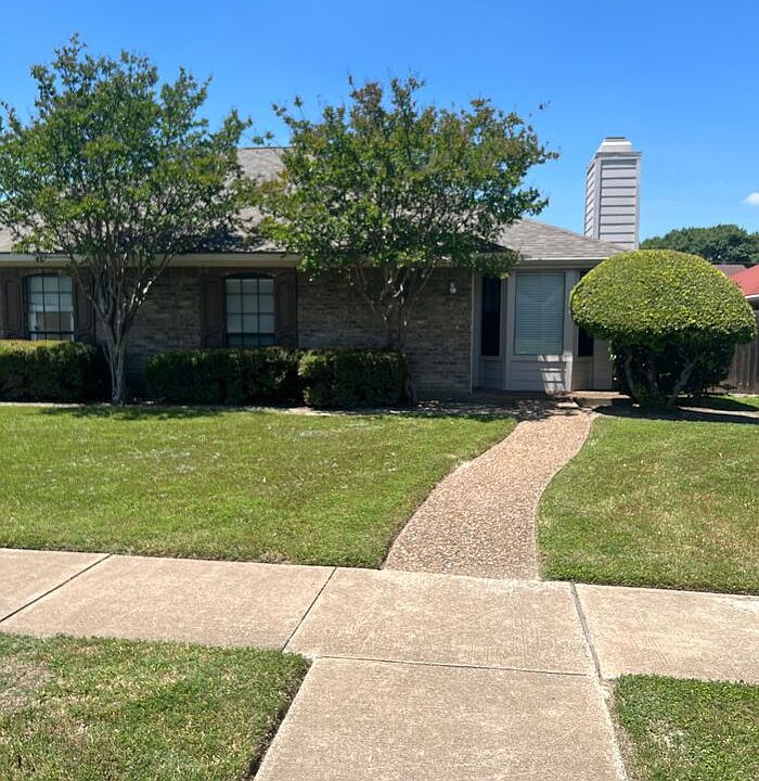 1st image of 11821 Garden Terrace Dr